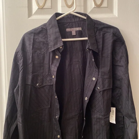 Black long sleeve snap up shirt - Picture 2 of 5